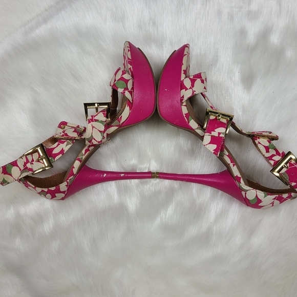 Miss Me? Floral Platform Stilettos - Picture 11 of 16